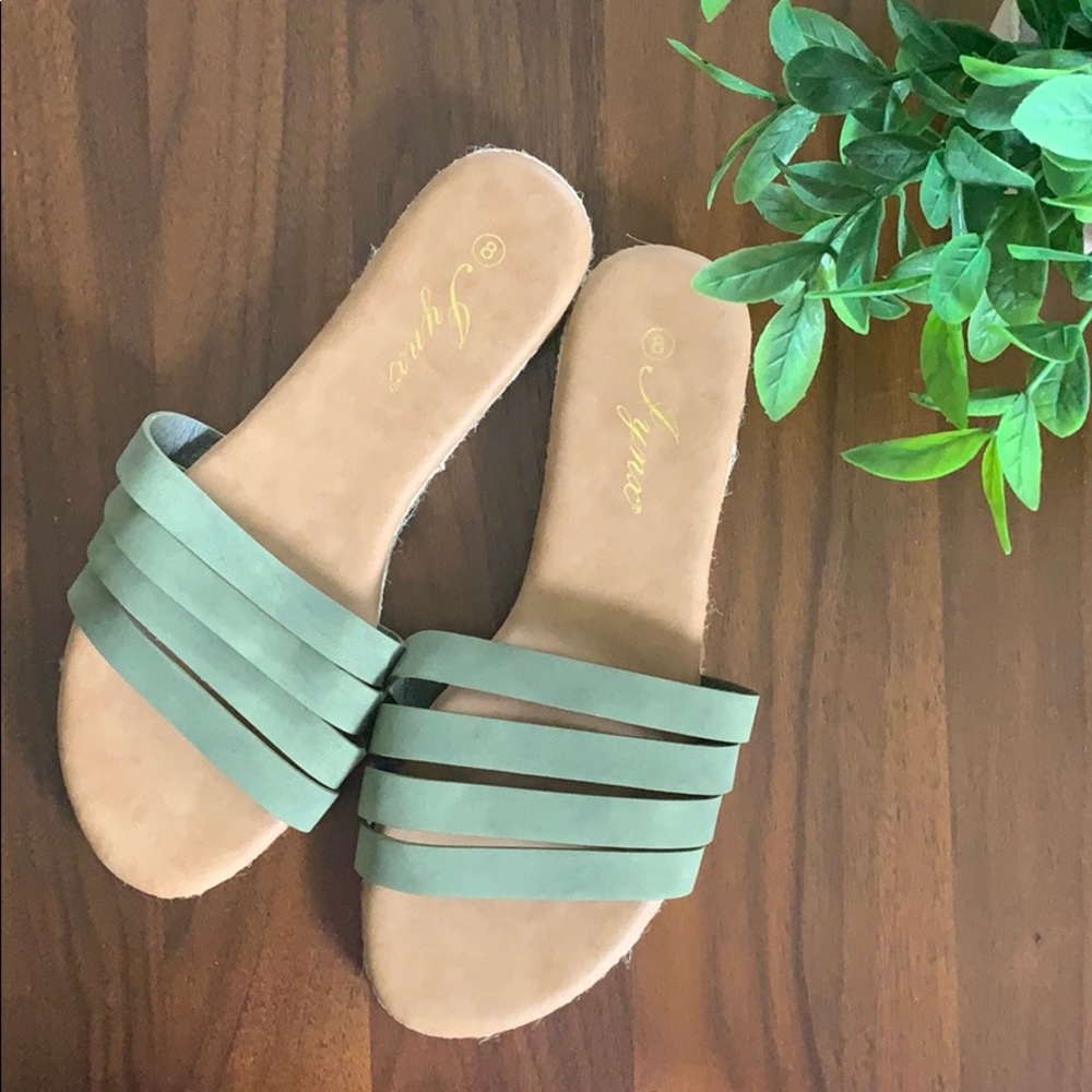 Jynx Olive Green Sandal